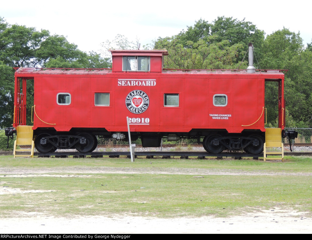 SAL 20910 / Caboose